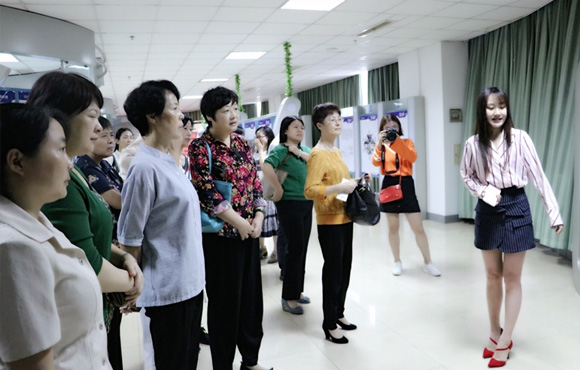 ����ʡί�칫��������һ�е��й�������