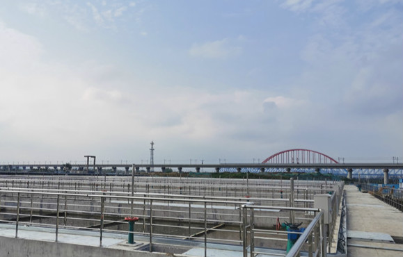 �������񡪡�С�ַ���ˮ���óͷ������ڹ�����ǰ�ĸ���ͨˮ������