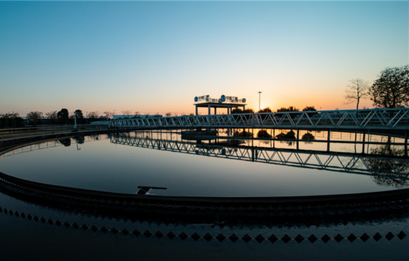 ���Һ͹����и�Լ�ᡱ��Ӱ��Ʒ�����˶�����������