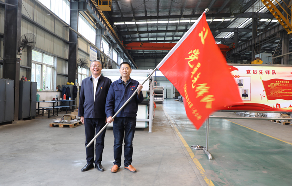 �õ���������һ�߸߸�Ʈ��