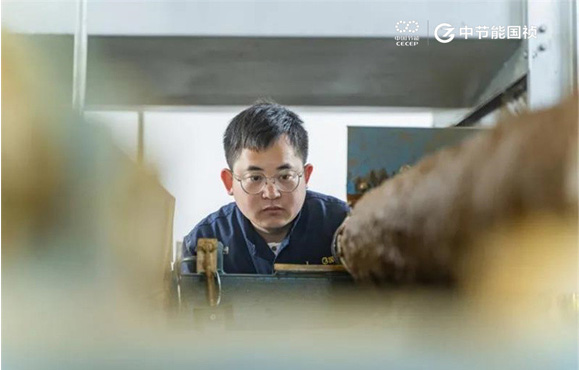 ���ޣ�����ٻ񡰰��չ������ƺ�