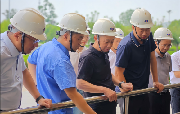 ����һ�и���������˾��չ����ο��