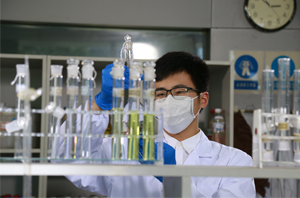 �����ʵ����